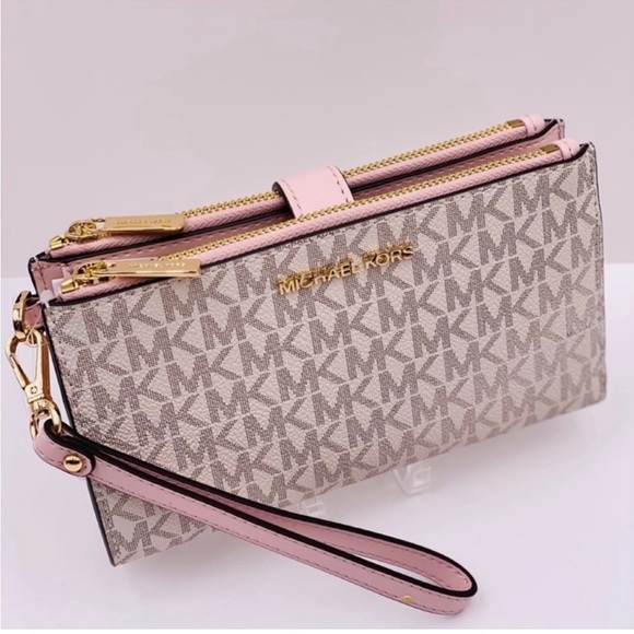 Michael Kors Handbags - Michael Kors Double Zip Wallet Wristlet phone case